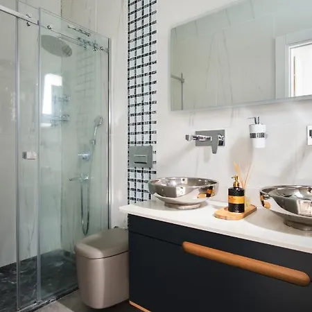 Luxe Nature Life 1 Hotel 4*