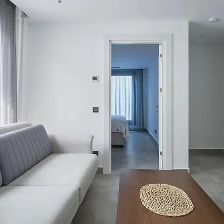 Luxe Nature Life 1 Hotel 4*